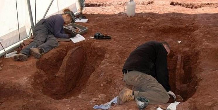 کشف یک شمشیر ماقبل تاریخ تصاویر کشف یک شمشیر ماقبل تاریخ